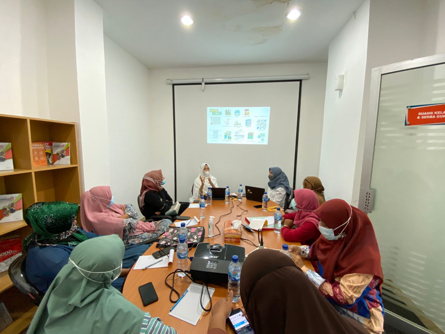 Sosialisasi Sertifikat Halal, PIRT dan NIB Kepada UMKM