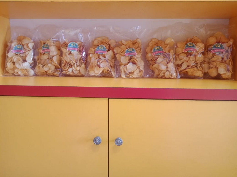 Minang Crackers: Minang Sanjai Crackers (Mico-C)